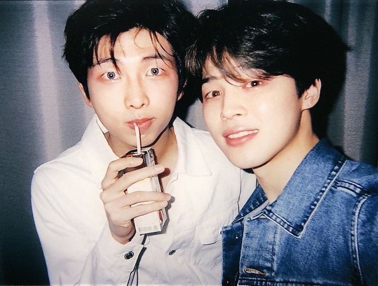 a thread of minimoni selcas because im already missing them ;