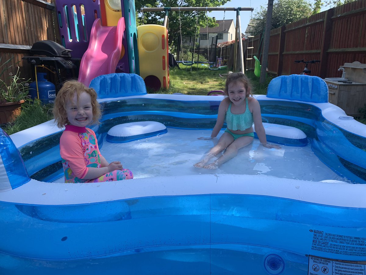 5 minutes they lasted! #mumcanyoucomein