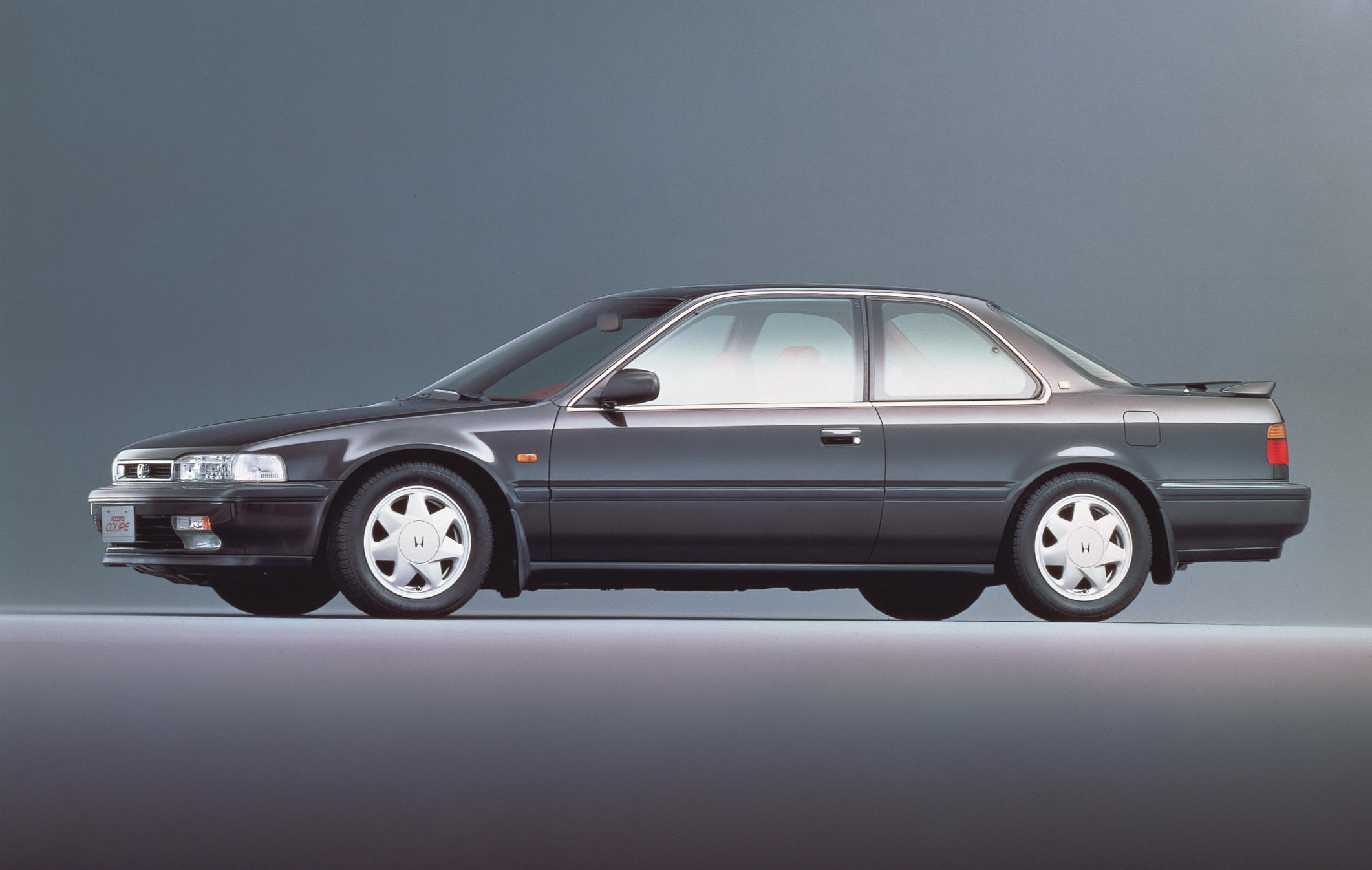 تويتر Honda History على تويتر 歴代ホンダ車 1990年代 アコード クーペ 2 0si 90 1990年4月 米国のホンダオハイオ工場製新型 アコードクーペ を輸入販売 2代目 アコードクーペ 誕生 水冷直列4気筒dohcエンジン 排気量1 997cc 最高出力150ps 6 100