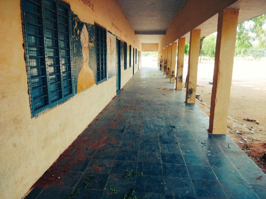 Torchbearer25's tweet photo. #జ్ఞాపకాలన్నీ ఉండిపోయిన చోటు
#రాయడానికి ప్రేమనిచ్చిన చోటు కూడాను...."

#PIC_4❤️ https://t.co/RkY848I7oN