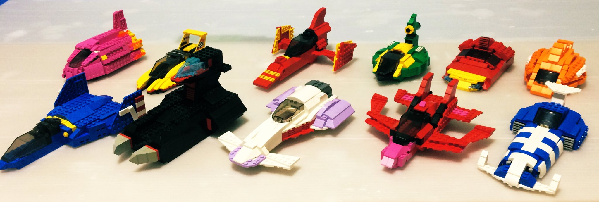 トヨキブリックス Toyoki Bricks Lego F Zeroマシンが増えてきました 現時点で11台 笑 というかf Zeroのグランプリ動画をそろそろ作ります 笑笑 Lego Fzero Fzerogx T Co C7brhji1wg Twitter