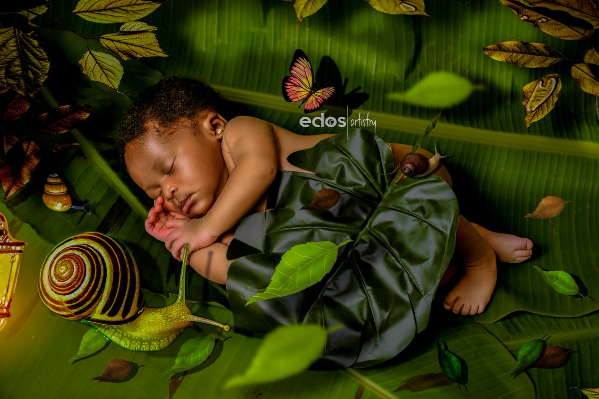 edosartistry's tweet photo. When ur Uncle is a Photographer😄. Happy 1month tomorrow🌿🦋💚 https://t.co/ssZryvvJfK