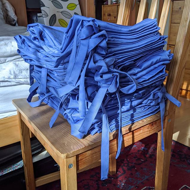 HanSuthers's tweet photo. All done 🎉 ready for collection tomorrow @emergencydesignernetwork 20 pairs of scrub trousers for #RoyalFreeHospital.
.
#EmergencyDesignerNetwork #EmergencyConservatorNetwork #TextileConservation #ConservatorsOfInstagram…

📸 https://t.co/9q9yq2asKH via https://t.co/ayHoszui0K https://t.co/psE4A1L5Mb
