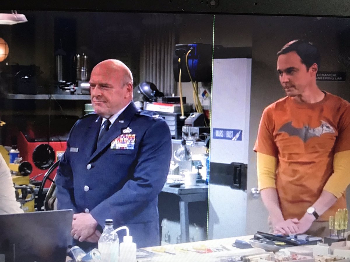 Series crossovers #1) Breaking bad (Agent Schrader)x The big bang theory (cl. Williams)