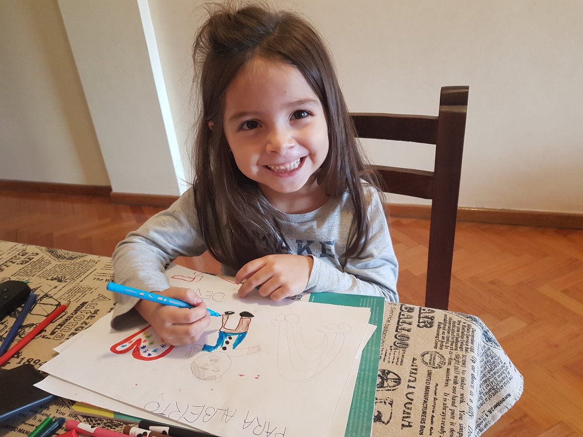 rizzo_martin's tweet photo. @alferdez , Vicky es de Almagro, tiene 6, se queda en casa y te manda un dibujito. 🤩✌ https://t.co/vxO1OYHkFE