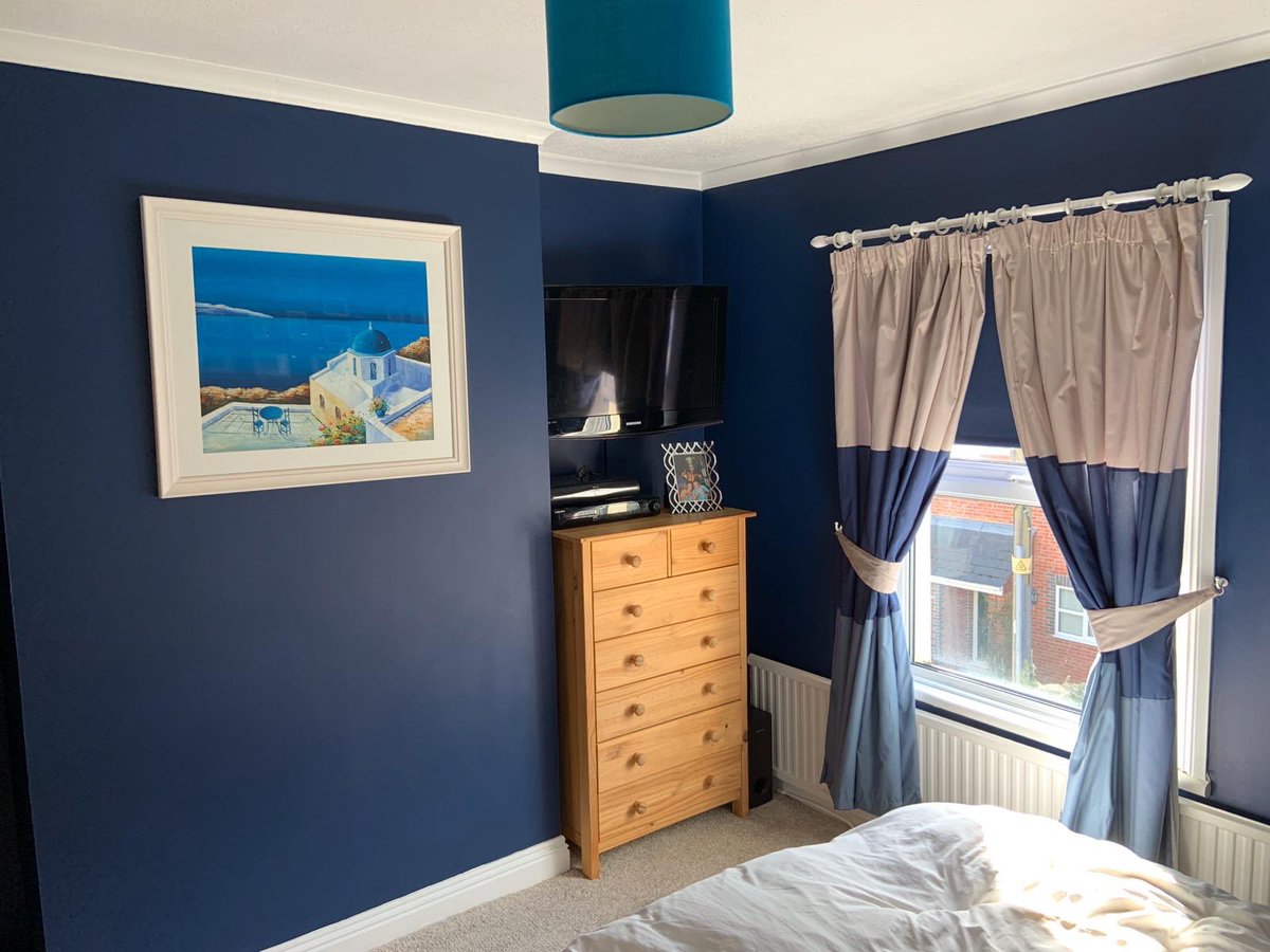 dancfrench's tweet photo. When the pubโs closed, you canโt play golf and you have to #DIY ๐ฉ #lockdown #coronavirus #paint #bedroom #sapphireblue #repoint #patio #painthouse #paintfence #gardenwall #paintwall #cornishcream #rusticbrown #gardening https://t.co/kHgzcEAMnC