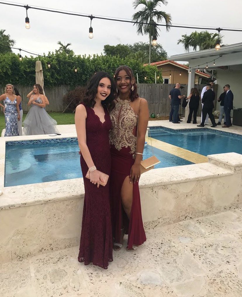 shawttyyjay's tweet photo. Take me back๐ฅบ #prom2k19 #prom2019 https://t.co/LfvABR0i9a