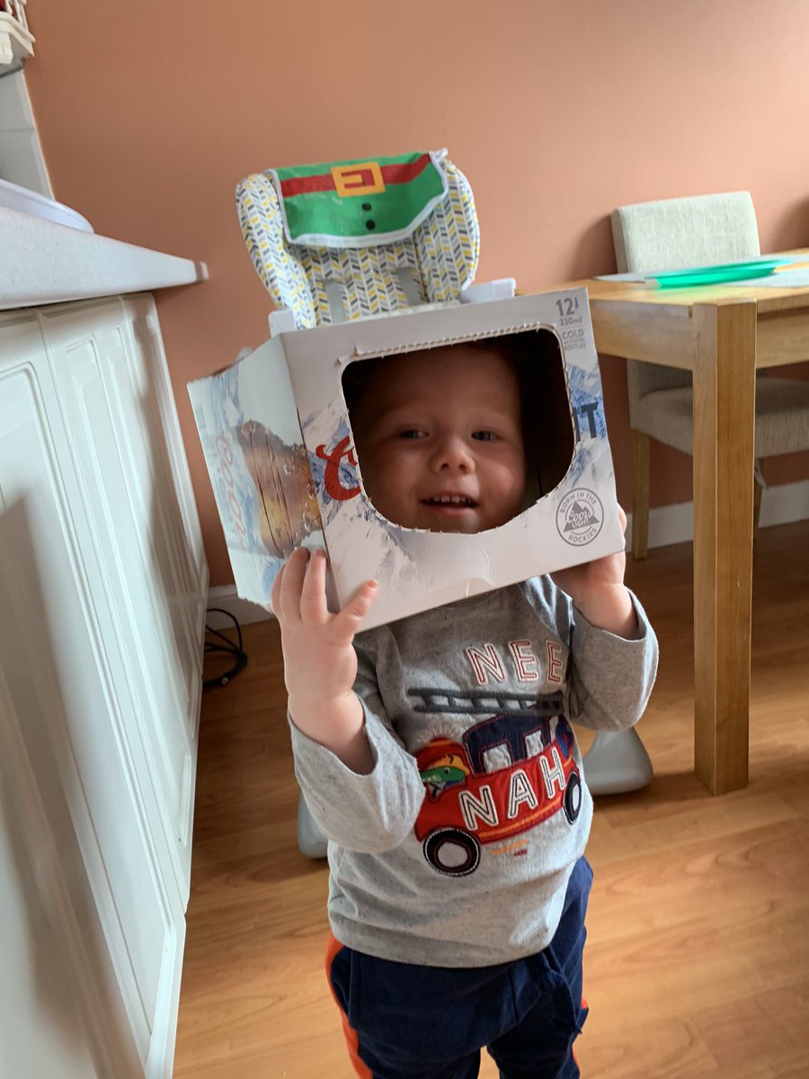 DiaryConnors's tweet photo. LOCKDOWN DAY 34
It’s Sunday right? Fun filled day today...Wrecked the living room, went our daily jaunt in Pencaitland and did some arts and crafts whilst daddy had a few beers....The recycling bin is rammed 🤔🍺 #ccvd #cmoney #bus https://t.co/WRIvjQpLhD