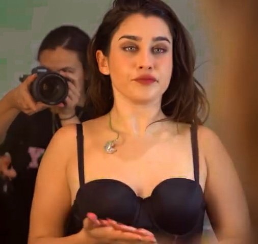 Lauren Jauregui Pics tweet media