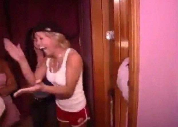 Common Catalan Girl tweet media