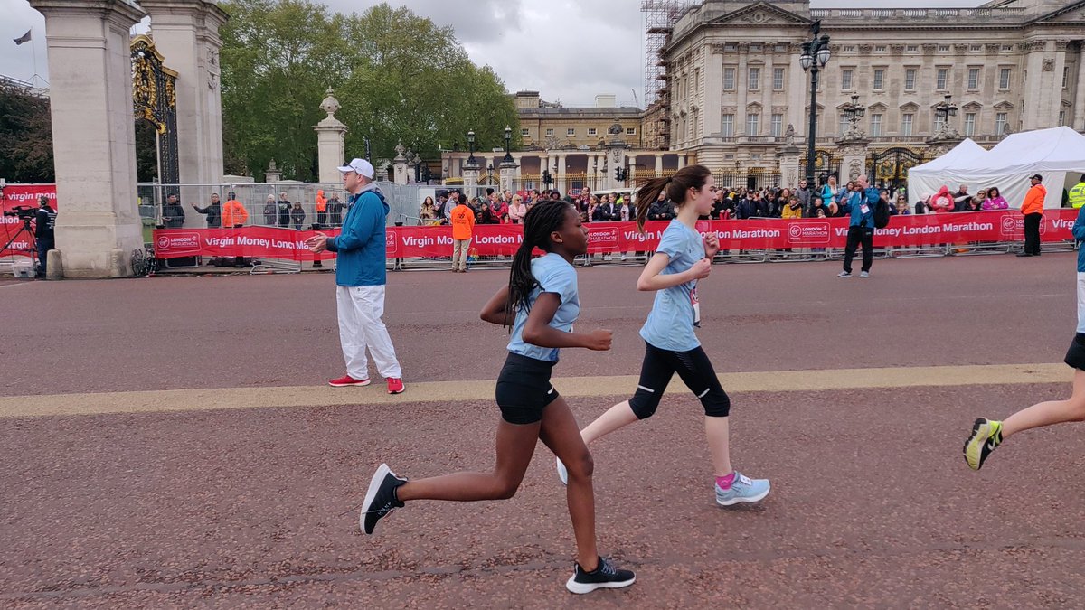 ibfield's tweet image. London Marathon 2019 Memories
Can't wait for the delayed 2020 London Marathon