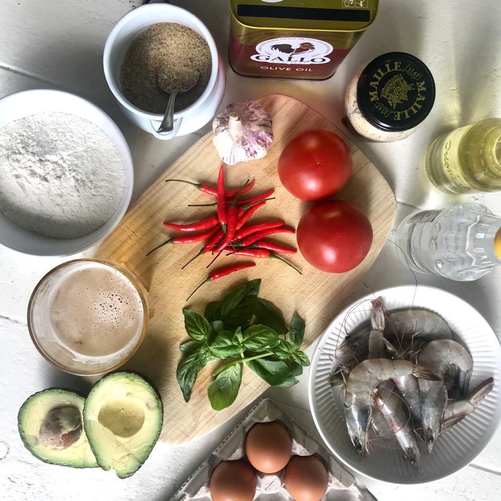 ChefIanBergh's tweet image. #Day31ofLockdown Lunch: Tempura fried prawns with sweet chilli sauce, basil dressing and avocado 

A beautiful pairing with our @degrendelwines Koetshuis Sauvignon Blanc

#SAWineLockdown #StayHome