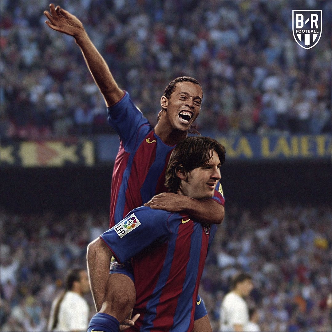 brfootball's tweet photo. If iconic football photos had happened the other way round 🔀 https://t.co/9WnHLJpR2i