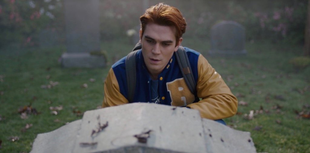 then she’ll go home, burn her diaries and tell jughead about everythinghe’ll be mad at first but he’ll understand she needed to do this so she can close the door to that storyand then archie’s gonna go to this dad’s grave, probably to ask him for advice or just tell him |14