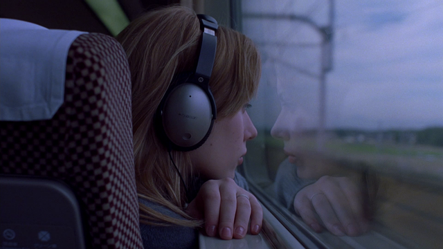 OnePerfectShot's tweet photo. LOST IN TRANSLATION (2003) 

Cinematography by Lance Acord 
Directed by Sofia Coppola
Explore more shots in our database: https://t.co/z8qbeAhwjA https://t.co/uyvuC3AOLE
