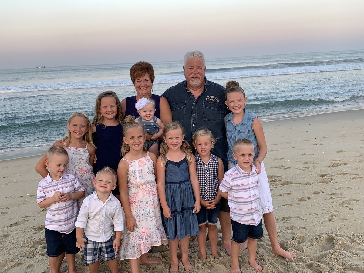 MbrownohBrown's tweet photo. Morning Church family! Hope all are well (recycled photo. We aren’t camera ready this morning!😂) #FaithCanton https://t.co/kvLBaWQPEI