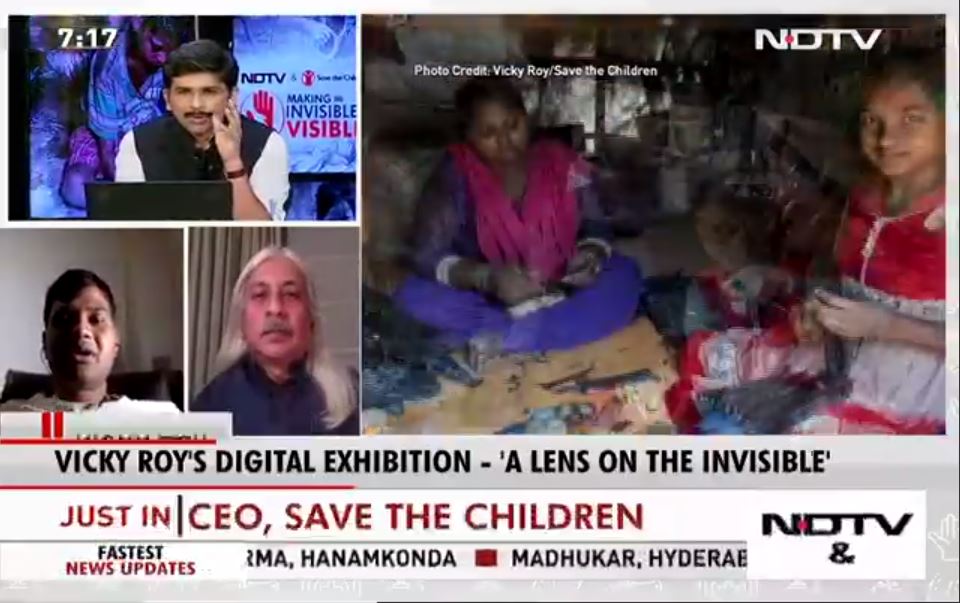 Ace photographer @vickyroy87's journey is inspiring: from streets to the 'Forbes 30 Under 30' list! Hear him live at: ndtv.com/video/live/cha… #TheInvisibles @ndtv