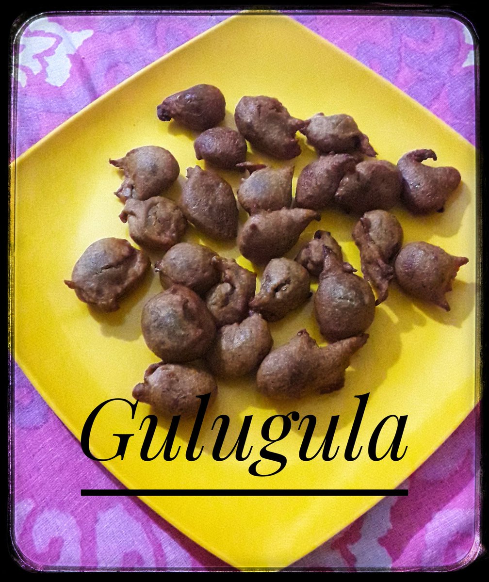 OdishaTrails's tweet photo. In normal times on #ଅକ୍ଷୟତୃତୀୟା , evening is 4 mandatory visit to temple and some #streetfood . So how can the tradition be broken! #ଜୟ_ଜଗନ୍ନାଥ 🙏
Time 4 #GuluGula &amp; #AlooDam , albeit #home #Kitchen 

#Odisha #OdiaFood #OdishaTrails #healthyfood #lowfat #bhubaneswar https://t.co/4IvVbSAR8Q