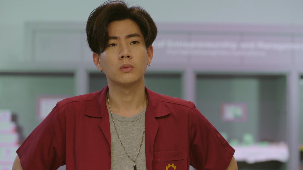 GMMTV's tweet photo. กรี๊ดดดดดดด พี่กระทิงมาช่วยมีมี่แล้ววววว 😍

#หอนี้ชะนีแจ่มEP8 #สถานีขี้เซา
#GMM25 #GMMTV @off_tumcial https://t.co/eRlekROGbz