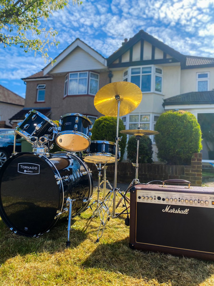 MoTalking's tweet image. Setting the kit up for another street Jam!
