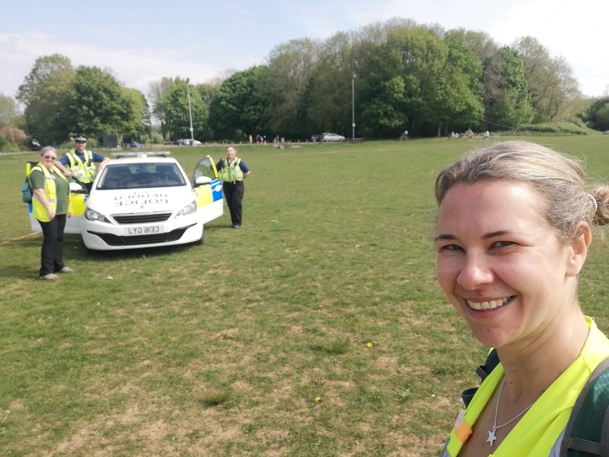 buteparkcardiff's tweet photo. Joint patrol in the parks today
Our #butepark team plus
#fairwaternpt
@SWPCardiff
@cardiff_council
#coronavirus #StayHomeSaveLives
#houraday https://t.co/o0FjVHVQyf