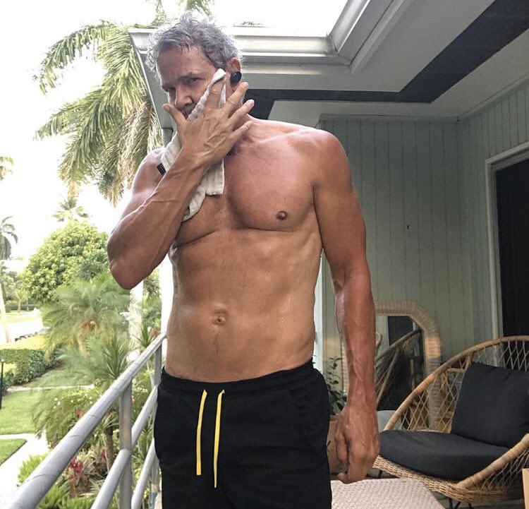 ernsting_d's tweet photo. BIKE SWEAT: Biking use to be for leisure.... now it’s to manage my sweat (donut)addiction...... #keepworkingout #sundayvibes #fox29goodday #StayHome https://t.co/kKychR8o6a