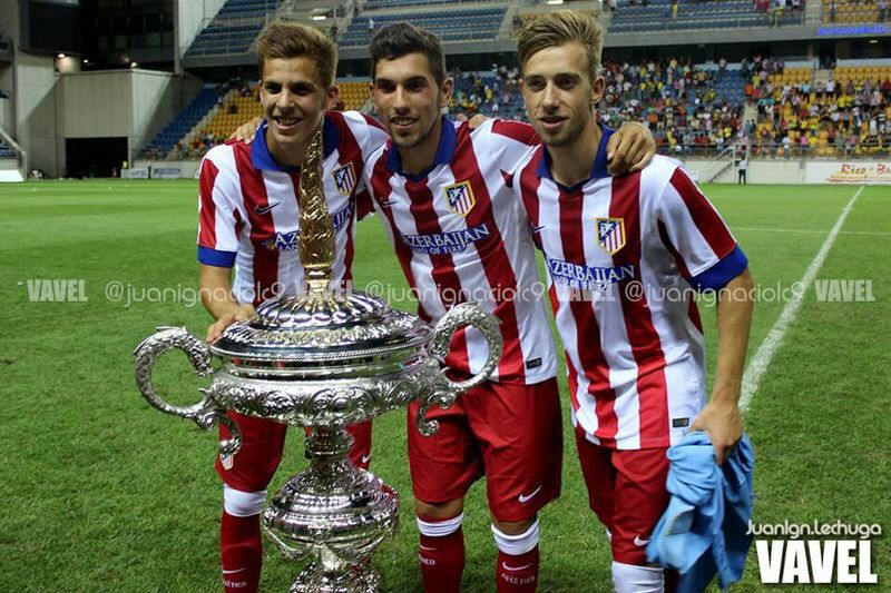 rober9fans's tweet photo. Felices 117 años @Atleti vivimos momentos muy buenos junto a  vosotros y nuestro crack @Robertiito9 https://t.co/Pzr0w8x976