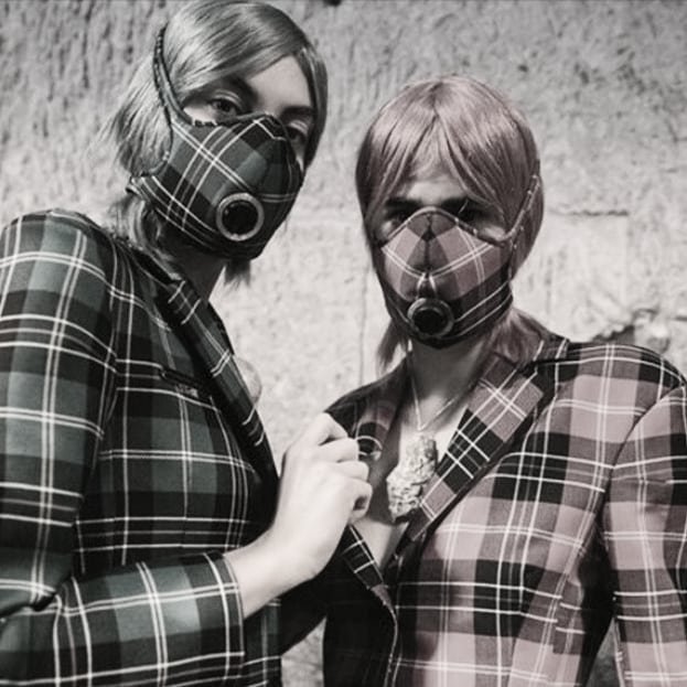 TopModelElite's tweet image. Las mascarillas acabarán siendo un complemento y una forma de expresar moda