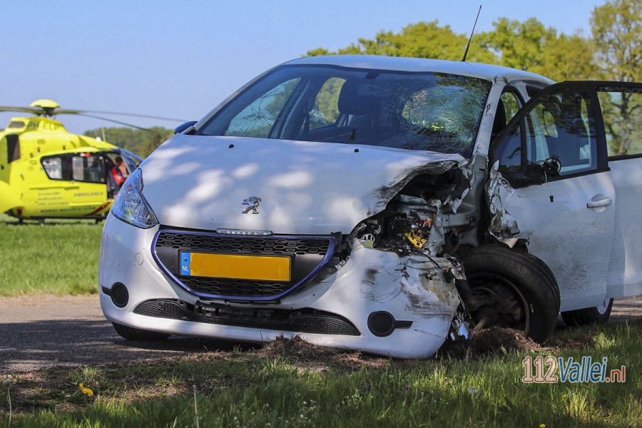 Motorrijder ernstig gewond na aanrijding met auto in #Renswoude. 112Vallei.