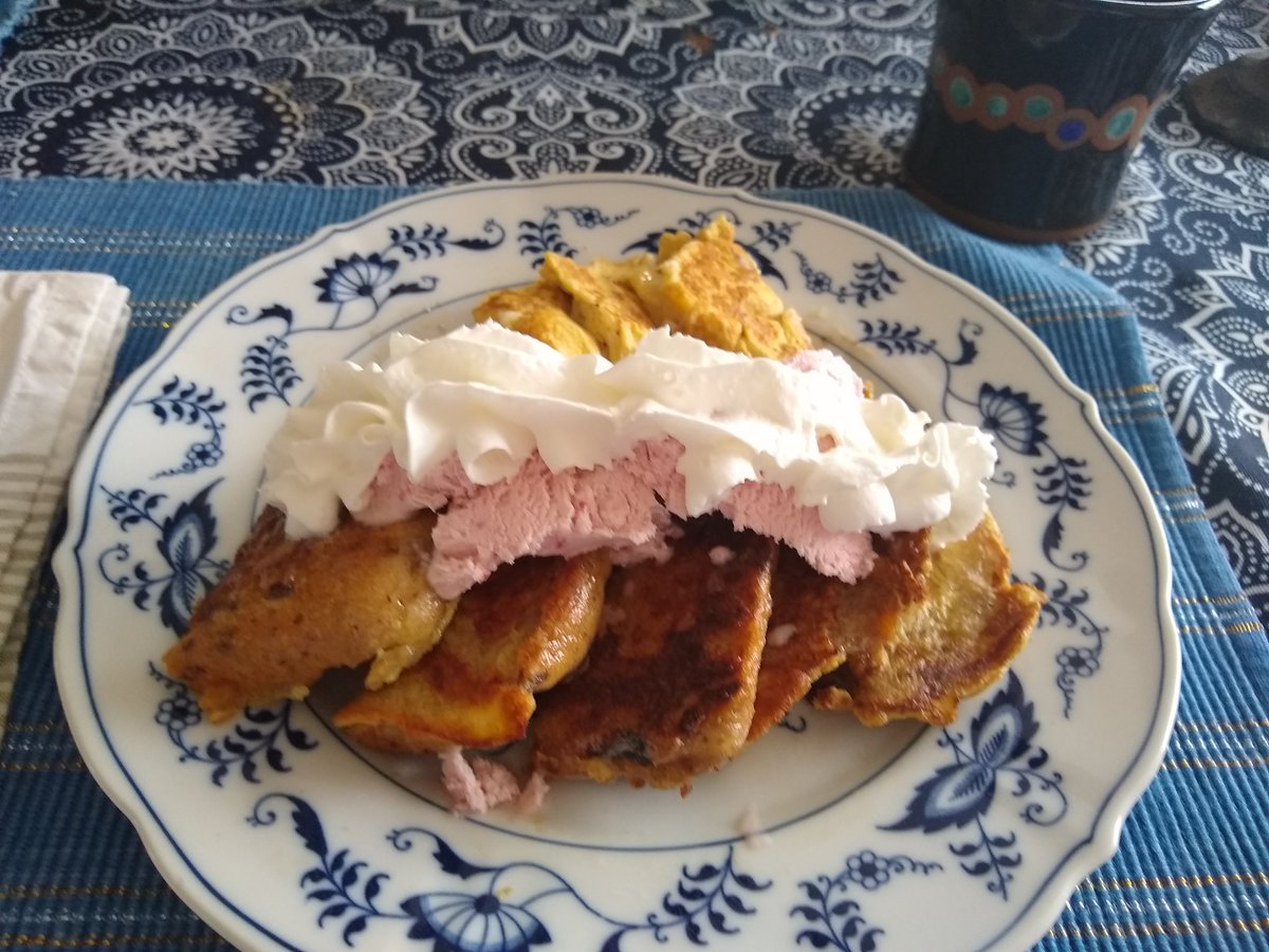 Ice cream and French toast with <a href="/DeepMtnMaple/">Deep Mountain Maple</a> Syrup today. #Coronavirustruth