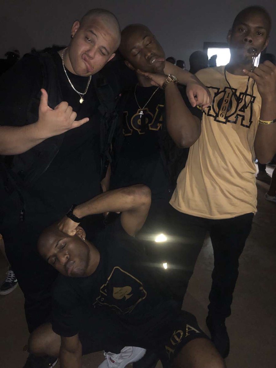 JuliusMaxey's tweet photo. Me and My Lbs ALPHAVERSARY .......
1 year in today 🥶🖤💛🦍@JuliusMaxey  @ForgeDaddy @Almighty_Seth @LandOn_MyTweet https://t.co/3EmsA82RAN