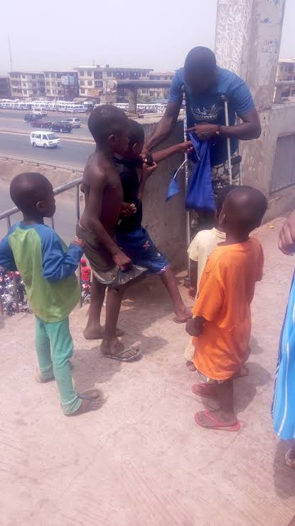 FulaniHausa's tweet photo. Igbos should stop lying to Nigerians that they don't have beggars!!
Igbos have their own version of Almajiri
Igbos have large number of beggars in eastern Nigeria! Begging is like a Bussiness in igbo land! They call them ndi Ayiyo! https://t.co/QlMKcXf2wh