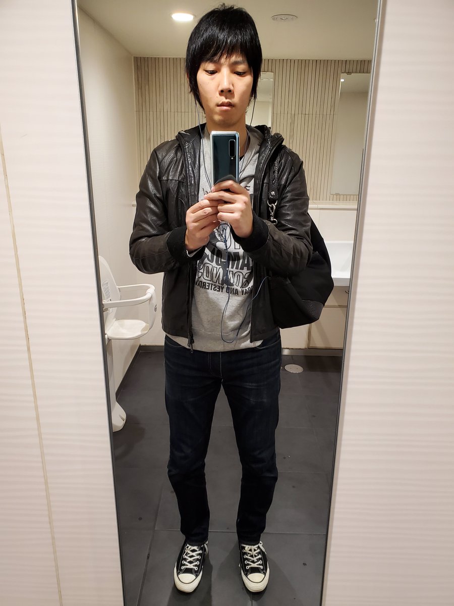 Twitter 上的 あっくん Akkunn 春服コレクション平日バージョンその6 安定したモノトーンコーデのおかげでダサいと思ってるカッコは何一つない T Co 7kadwamsig Twitter