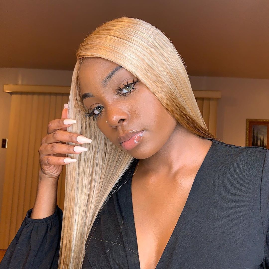 ElevateStyles's tweet photo. Drop "😍" in the comments if you're loving this color! // kyraoriana_ (Hair: Lacefront ColorBomb Kourtney in the color DRFF/Buttery Blonde)⁠ https://t.co/bZAwyZDG2t