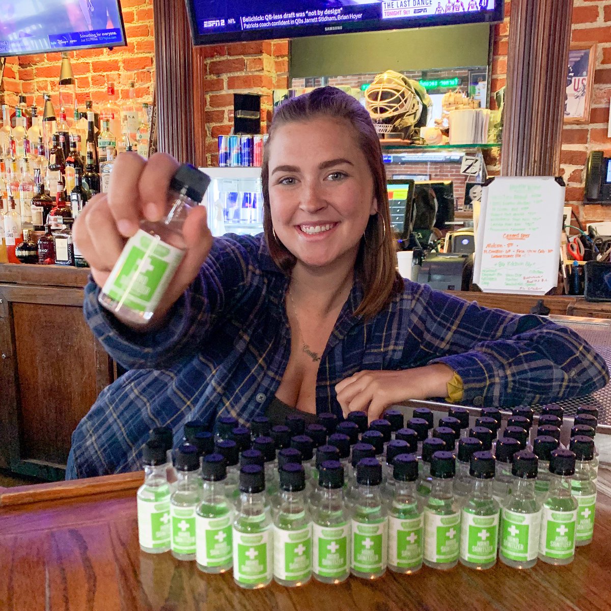 Hope Everyone has a Safe, Sanitized Sunday!!! First 60 people to order Togo’s get a free mini sanitizer with their meal 🤩 Call us at (813)225-4288 to place your order now  ☘️
•
•
#togo #hattricks #foodlovers #downtowntampa #staysafe