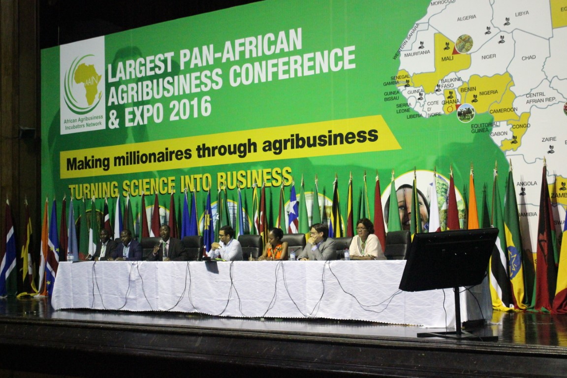 #CTALegacy: The PanAfrican #Agribusiness Incubators Conference &amp; Expo 4-9 October 2016, which took place in Accra, #Ghana set the foundations for CTA support to the introduction of #drone technology for #agriculture across the #Africa|n continent | Outcome: <a href="/AfGoesDigital/">Africa Goes Digital Inc.</a> 🏆