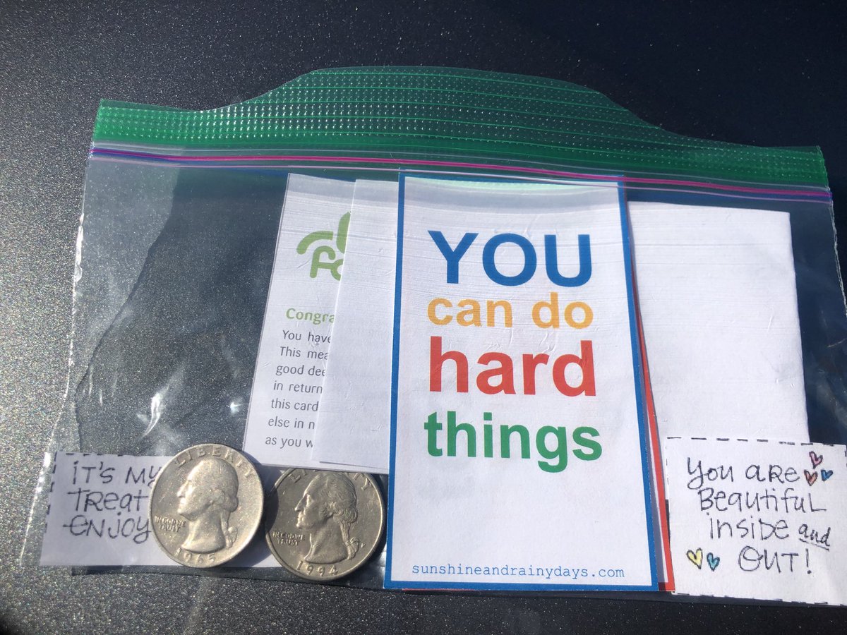 CoachWolterUWF's tweet photo. Positive affirmations delivered! Excited about this project. Prayed for the recipient of each one delivered. Used gloves in delivery. #AffirmationStatements #ChosePositive #TreatOnMe #PayItForwardDay #KindnessChallenge @pifdayusa https://t.co/yX2D4kC3nH