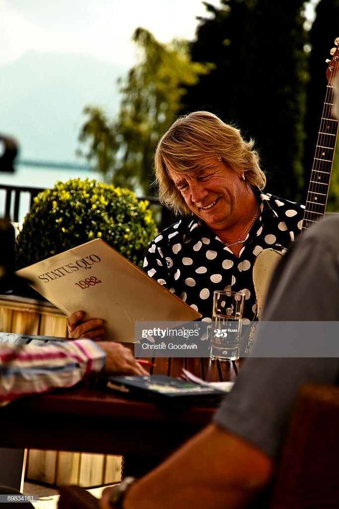 nottco's tweet photo. Fantastic picture of #RickParfitt, with the #StatusQuo album 1982 , it was No 1 in UK album charts 26th April 1982 .
This could be my favourite RP picture .
#StatusQuoSunday #RockArt
๐ทChristie Goodwin https://t.co/3Ys8c1x67a