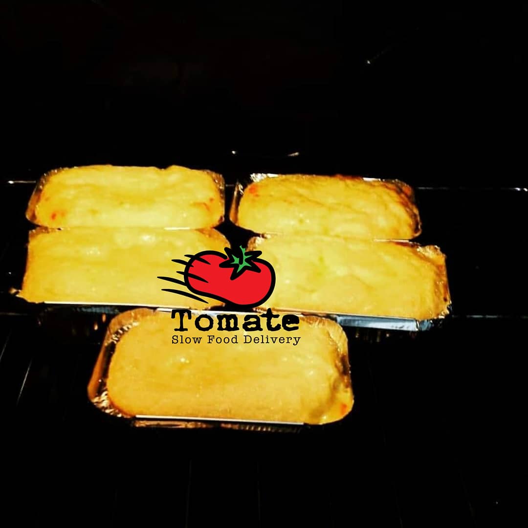 TomateSF_ec's tweet photo. Tarta de Jamón y Mozarella🍖🧀
Lasagna original 🍖🍗
Torta de choclo🌽🧀
Prontito en tu casa.... 😉🍅🤤
#TomateSlowFood #delivery #quedateencasa  #lasaña  #lasañadeverde #lasañalovers #tartadejamonymozarella #tortadechoclo #Guayaquil #emprendedores #delicioso #querico https://t.co/b4ak2gk7bX