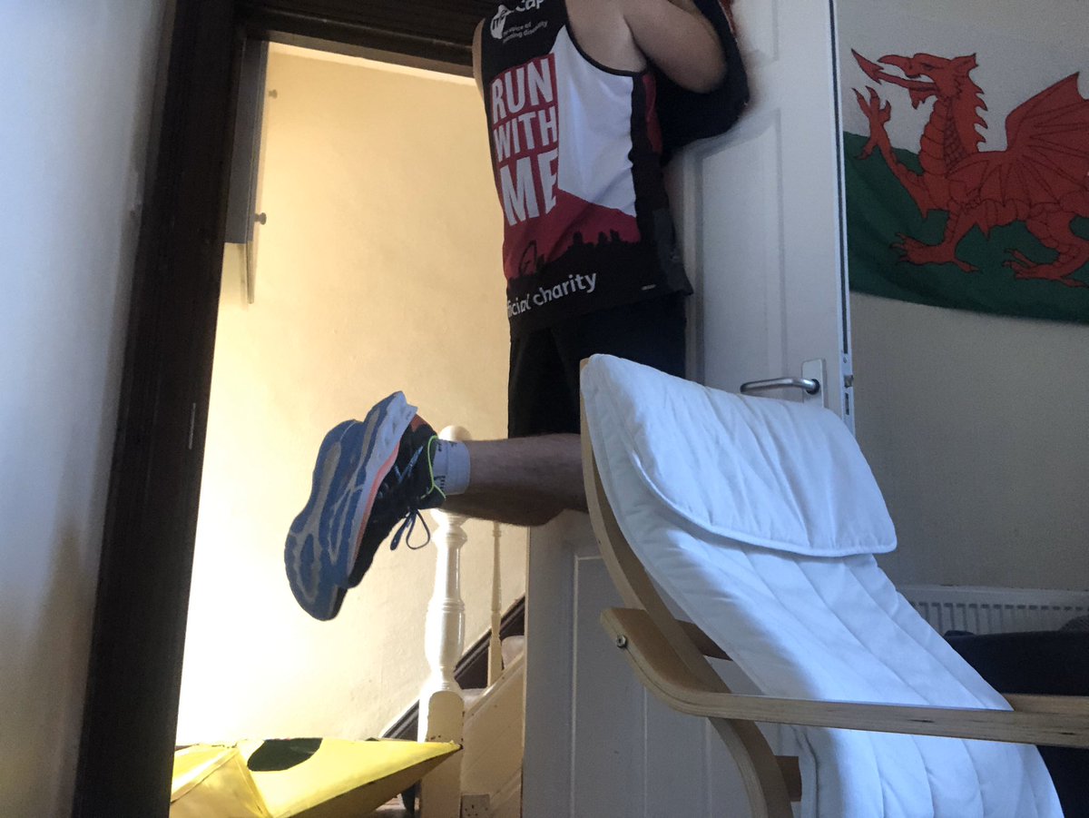 ACTIVITY #23: 26 Pull Ups on the door (ouch)  I’m honestly shattered now - but only 1 thing REALLY left to do - run the last 2.6 miles in my star costume  @mencap_charity  @LondonMarathon  #TwoPointSixChallenge