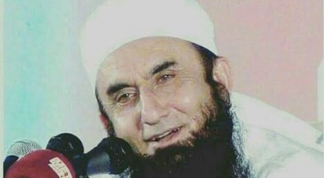 Hum Nafratun kay itnay Aadi hogaye han k Muhabbat bantnay walay ko bhi shak ki nagaah sa dekhtay han
~Mulana Tariq Jameel ♡

#StayStrongMolanaTariq