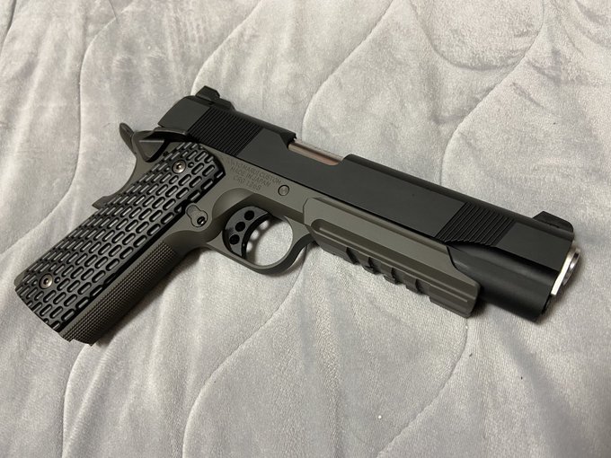 ハンドガンのtwitterイラスト検索結果 古い順