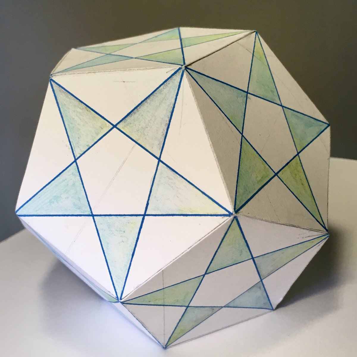 MiekeSiemons_en's tweet photo. Finished my #dodecahedron. Online class #artofislamicpattern by Adam Williamson. #secretgeometry https://t.co/uvm6NCMb4g
