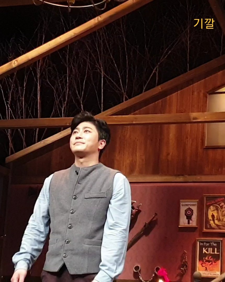 byeolnun_photo's tweet photo. 200426 데스트랩 커튼콜

시드니 브륄 #박민성 https://t.co/oZtQqGLstI