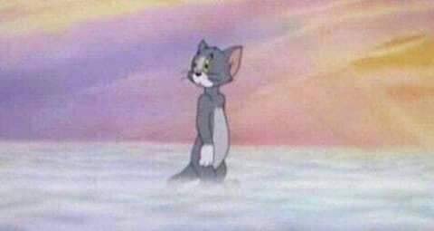 لما تكون انت الوحيد اللى مبتتفرجش على مسلسلات رمضان