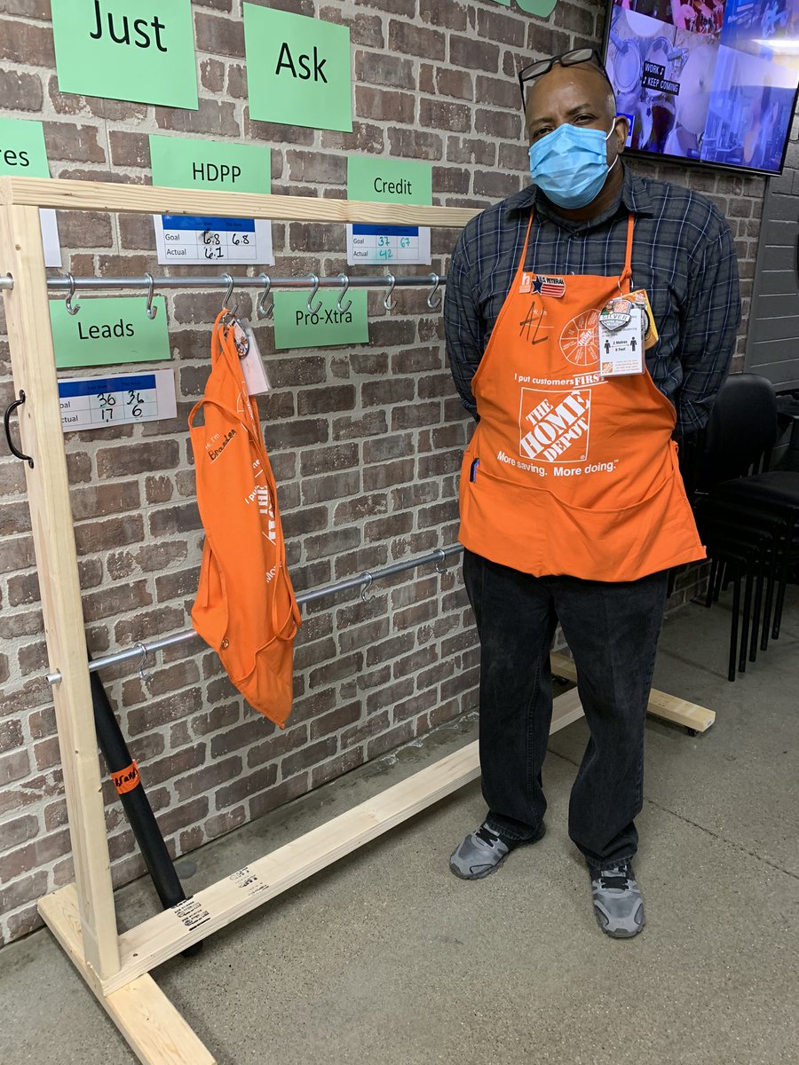 JuanitaQ1's tweet photo. Thank you Al for making the beautiful rolling rack for our second aprons.  You’re simply talented and amazing @hd_2727 @KHd2727 @XKerrigan @SallyGansior @michael_chirco https://t.co/AlGuyxj14h