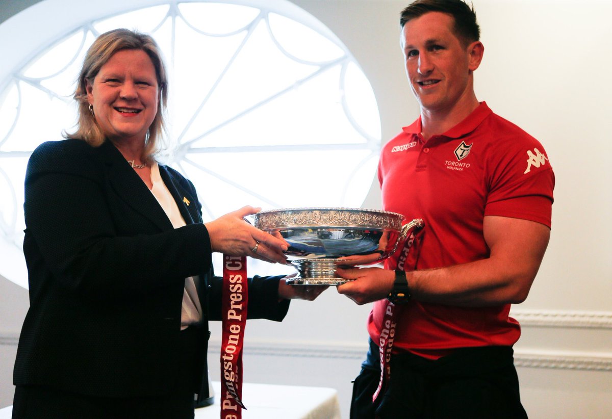 Touchlinepics's tweet photo. 2 years ago today had the pleasure to visit @JaniceCharette at @CanadianUK House in London with @TOwolfpack to celebrate the 2017 League 1 Title winning season #rugbyleague #torontowolfpack #toronto #touchlinepics #wolfpacksnapper https://t.co/ngpzQy5lJf