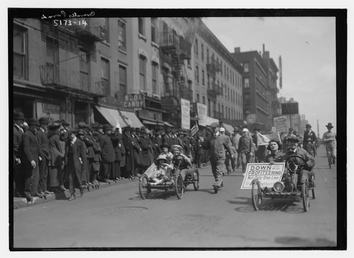 NY_1920's tweet photo. #100YearsAgoToday: Over the two days since the Overalls Parade, the newspapers performed their postmortem. The event was a colossal flop. It almost got lost. https://t.co/wY7wZfOpSl
#NY1920 #OnThisDay #CheeseClub #ProtestHistory @NYHJournal @nyit @MYNYIT https://t.co/Tchj3xTd0I