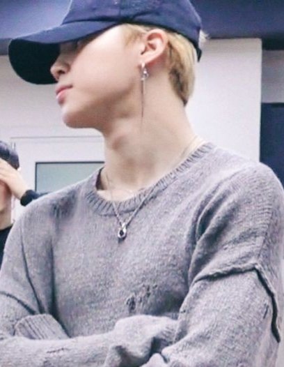 Things that make me happy.Jimin in a snapback.A boyfriend thread. @BTS_twt