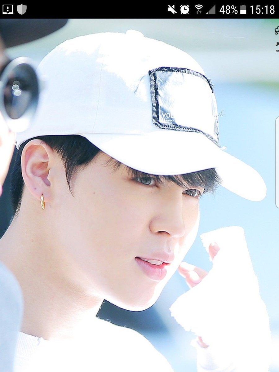 Things that make me happy.Jimin in a snapback.A boyfriend thread. @BTS_twt